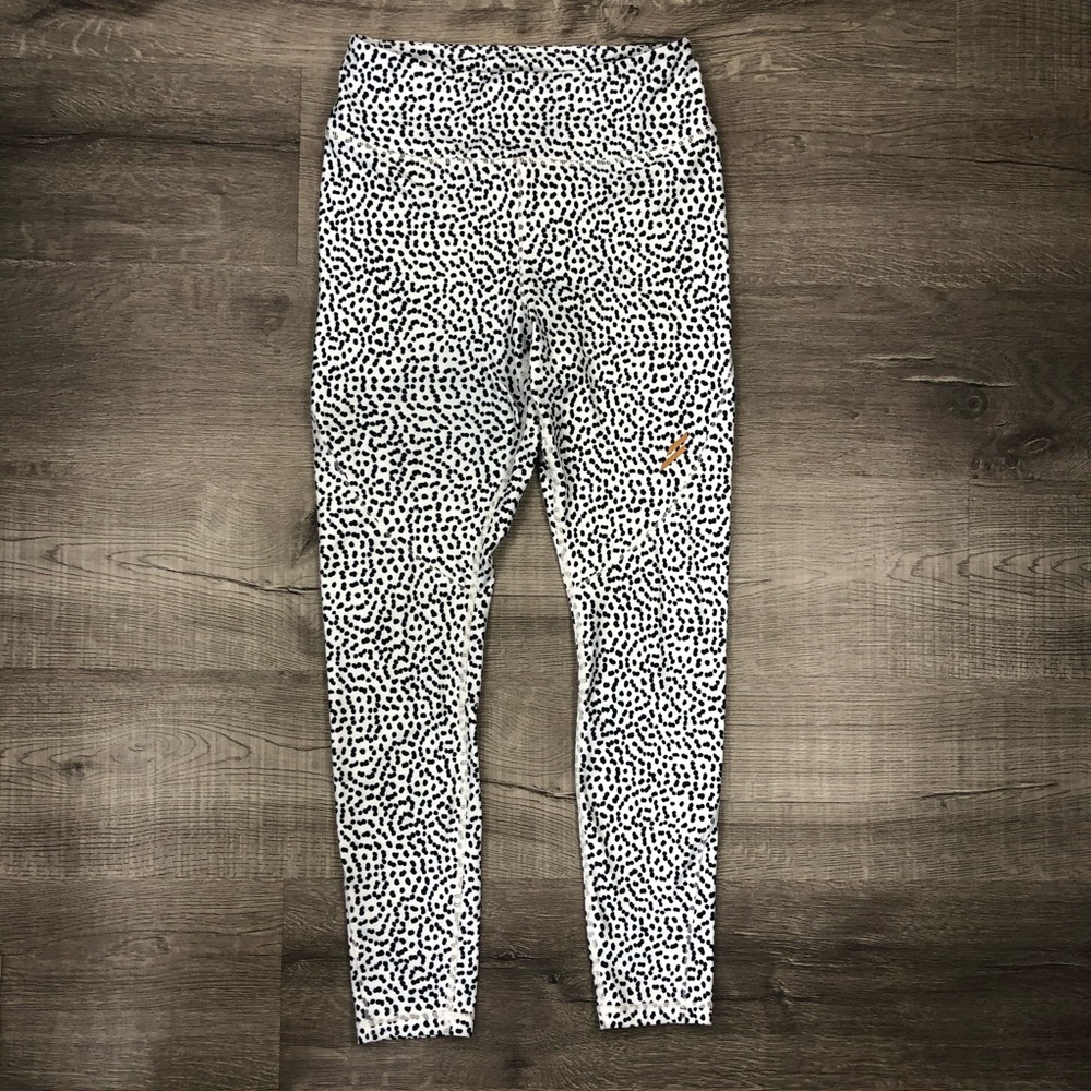 DOYOUEVEN Excel White Speckled High Waist Leggings - Picture 10 of 16